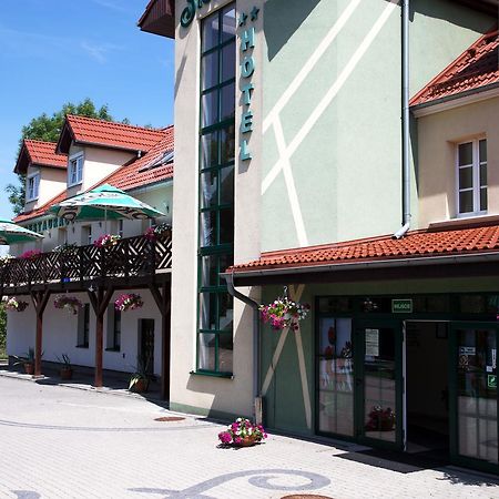 Centrum Restauracyjno-Hotelowe Florres Pawłowiczki Exteriér fotografie