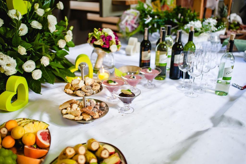 Centrum Restauracyjno-Hotelowe Florres Pawłowiczki Exteriér fotografie