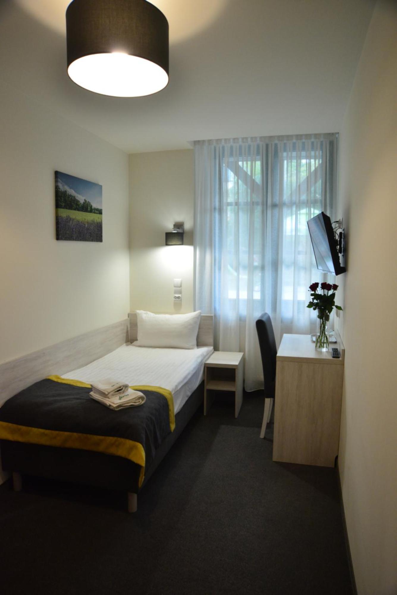 Centrum Restauracyjno-Hotelowe Florres Pawłowiczki Exteriér fotografie