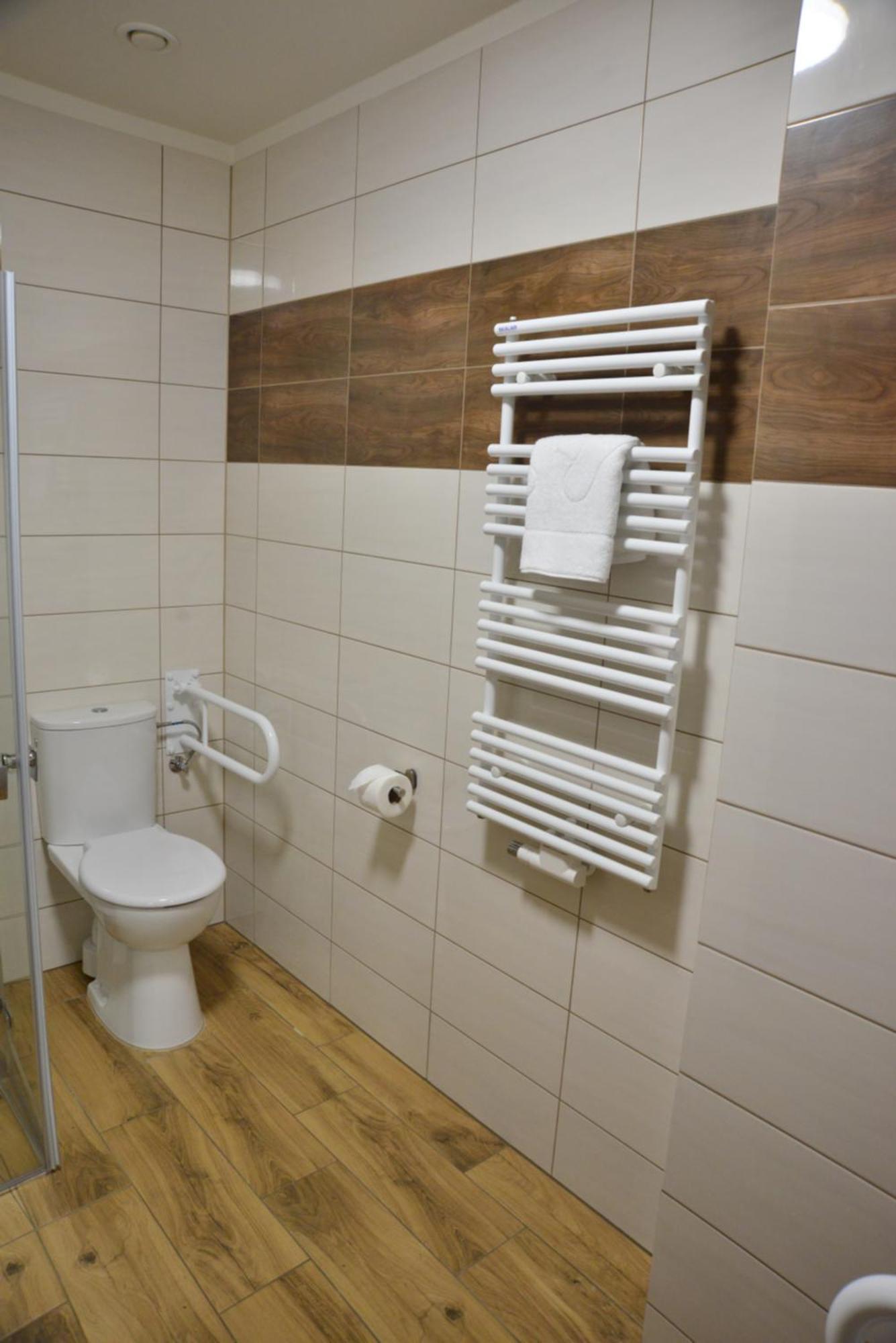 Centrum Restauracyjno-Hotelowe Florres Pawłowiczki Exteriér fotografie