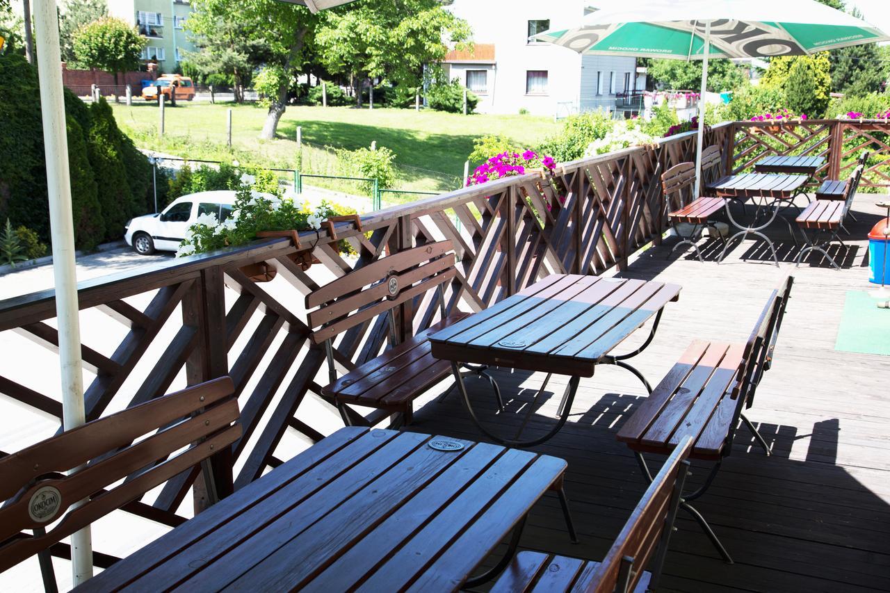 Centrum Restauracyjno-Hotelowe Florres Pawłowiczki Exteriér fotografie